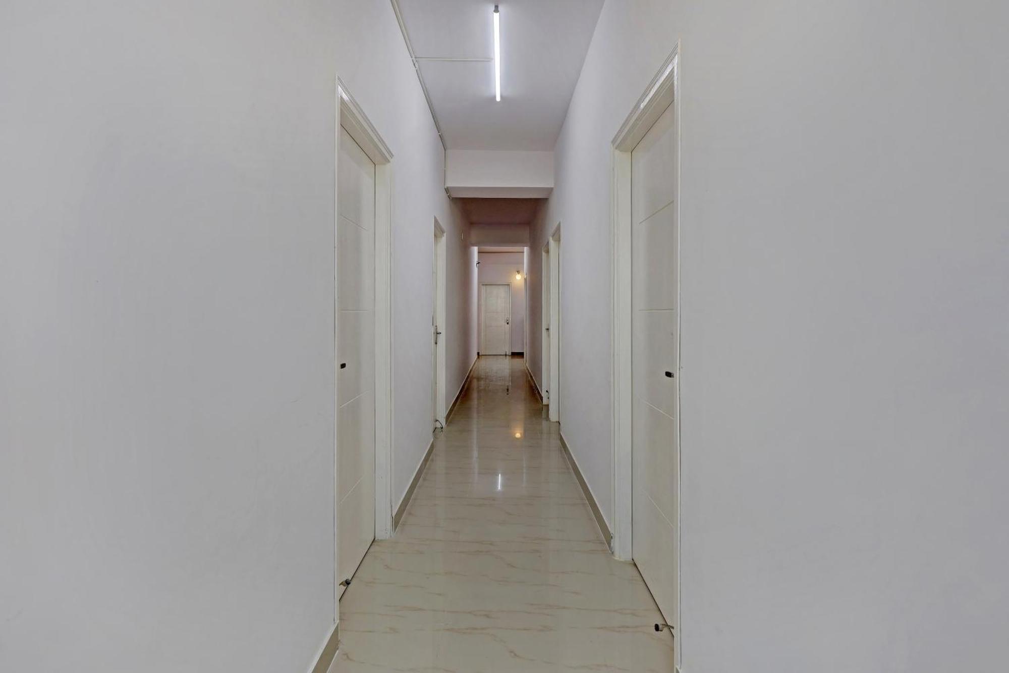 Hotel O Compact Studio Kr Puram Near Phoenix Marketcity Bangalore Exterior foto